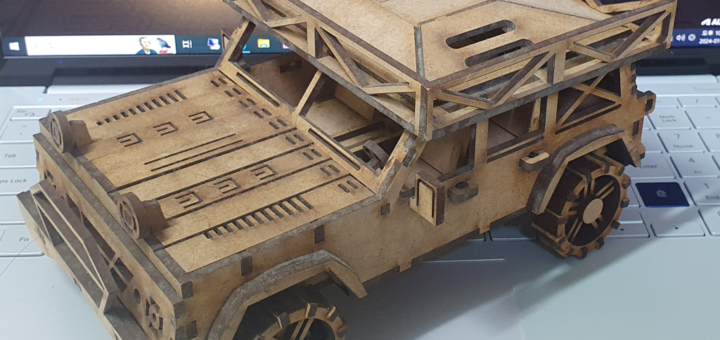 wood toy SUV